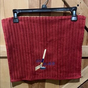 Mainstays Rust Hand Towel with Hockey Design